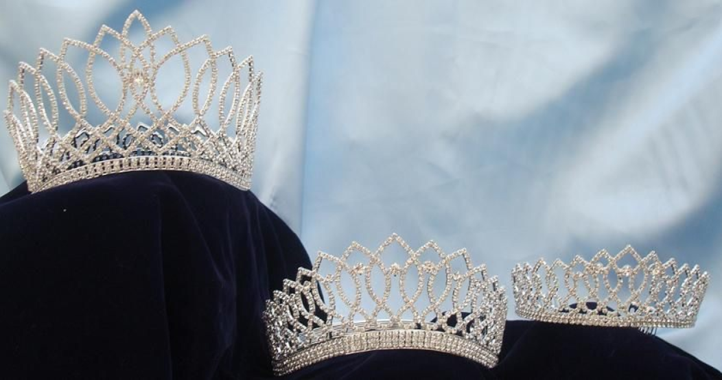 Pageant System 3 Crown Set