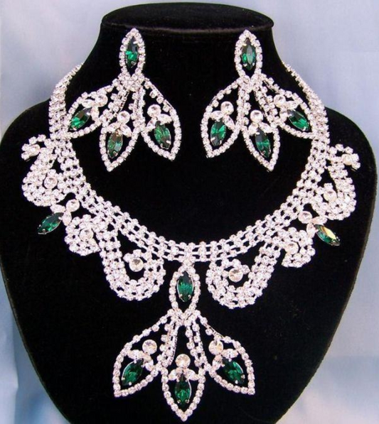 Tequendama  Necklace & Earrings Set