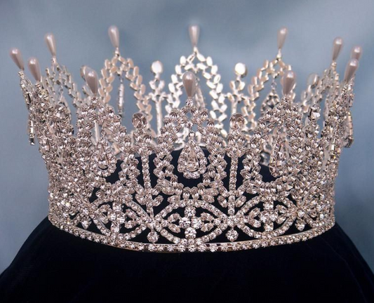 Royal Cayetana Crown